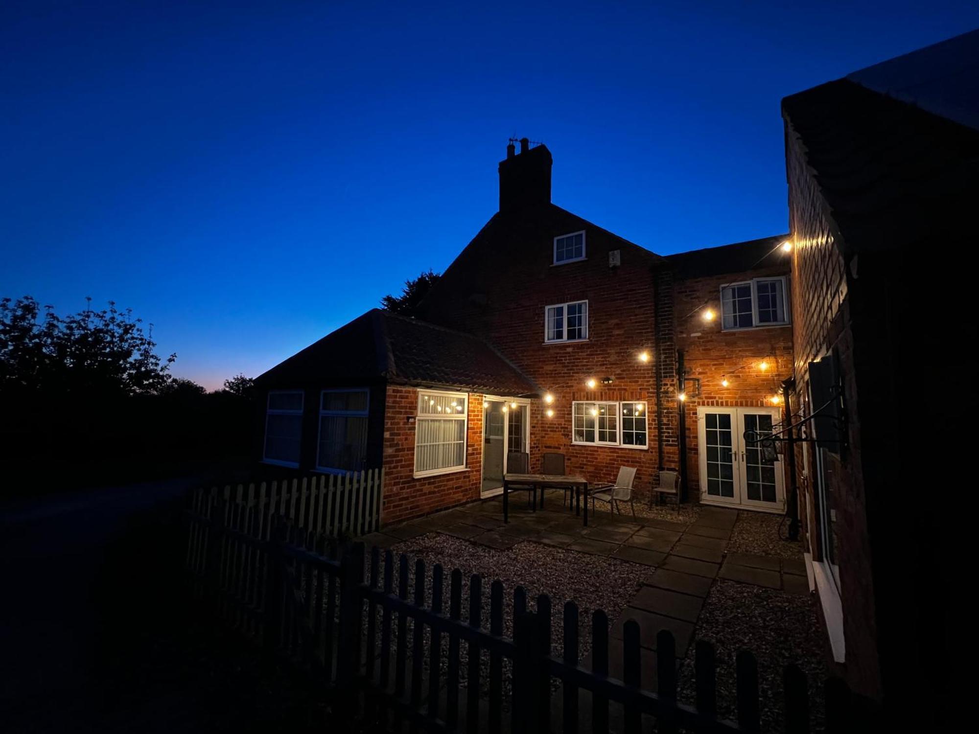 Wellbet Farm Hotel Swinderby Exterior photo